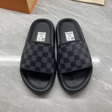 Louis Vuitton Slippers